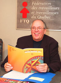 Le secrétaire général de la FTQ, René Roy, à l’occasion du lancement du Guide Action Emploi. (<i>Photo : Serge Jongué)