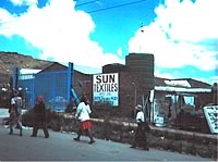 Des violations sérieuses des droits des travailleurs ont lieu à la manufacture Sun Textiles ainsi qu’à deux autres manufactures au Lesotho, un pays du sud de l’Afrique où sont manufacturés les produits de La Baie.