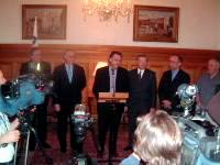 Les maires de Montréal, Laval et Longueuil, Gérald Tremblay, Gilles Vaillancourt et Jacques Olivier sont sensibilisés aux impacts de l’annonce de la fermeture de GM-Boisbriand