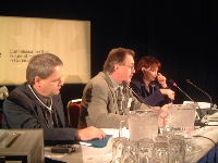 Henri Massé lors de la présentation du mémoire FTQ devant la Commission Romanow à Montréal