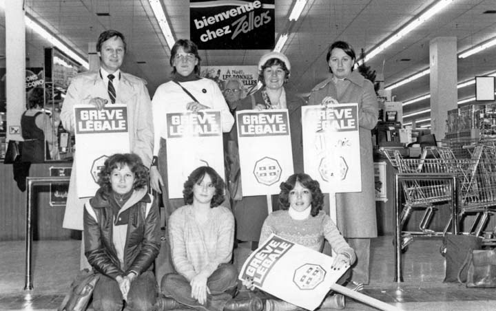 1979. Les 72 travailleuses du magasin Zellers, à Lachute, mènentune grève de 34 mois pour faire reconnaître leur syndicat, l’Union des employés de Commerce (UEC-FTQ).